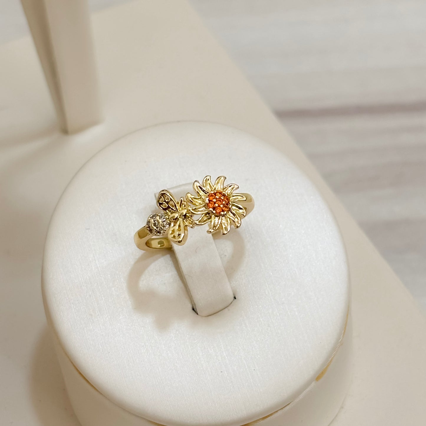 Anillo Flor Y Abeja
