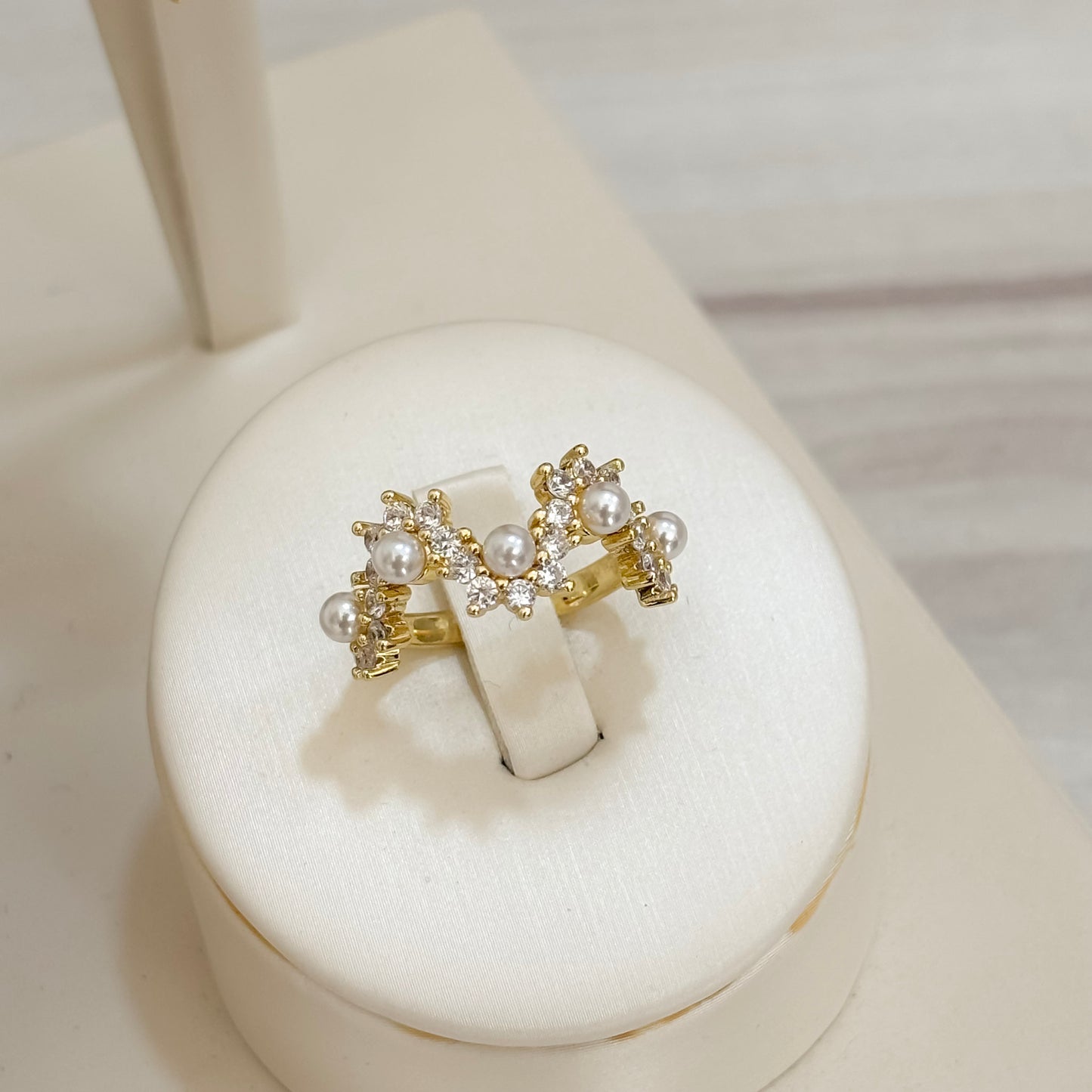 Anillo Zig Zag Flor y Perla