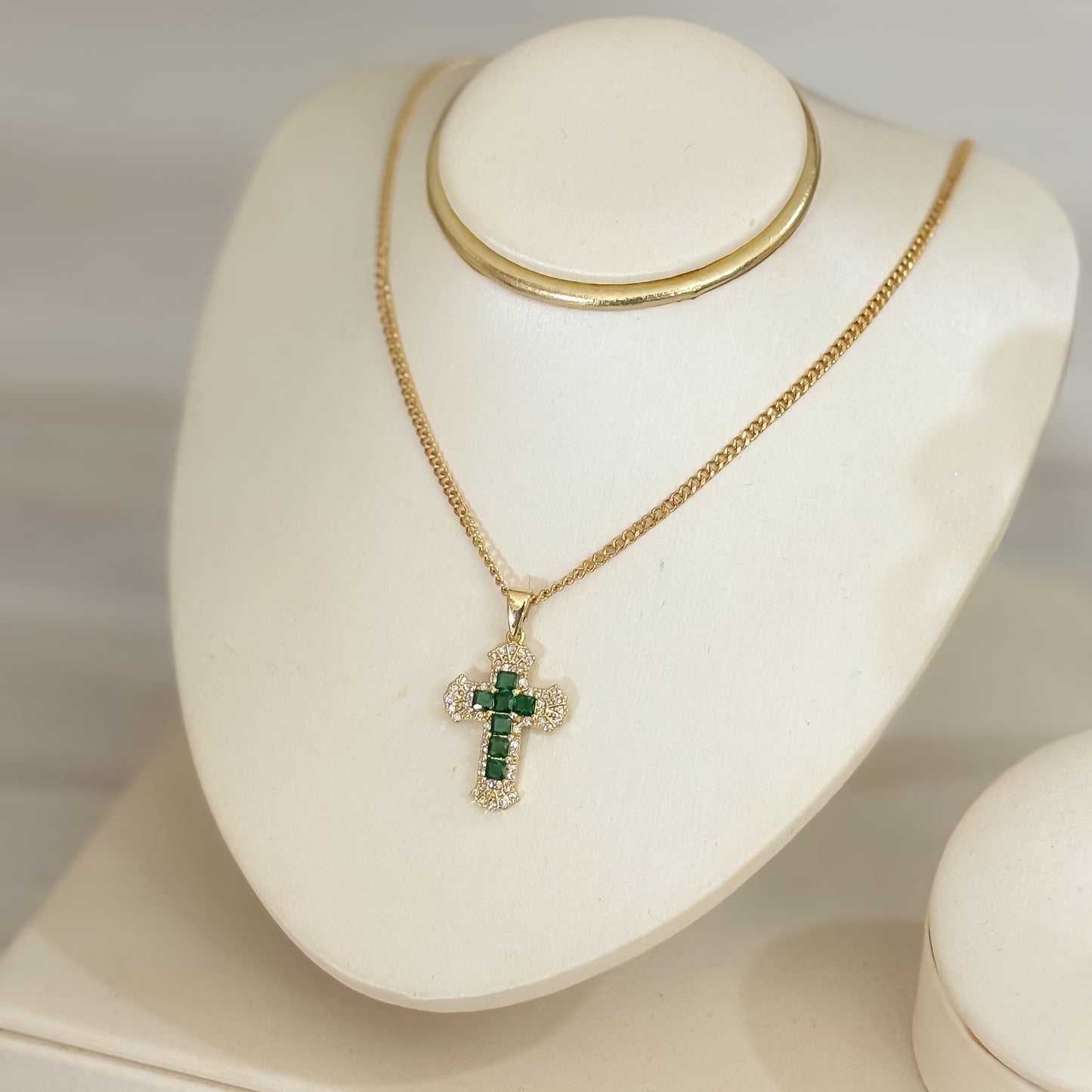 Cadena Cruz Cristal Verde
