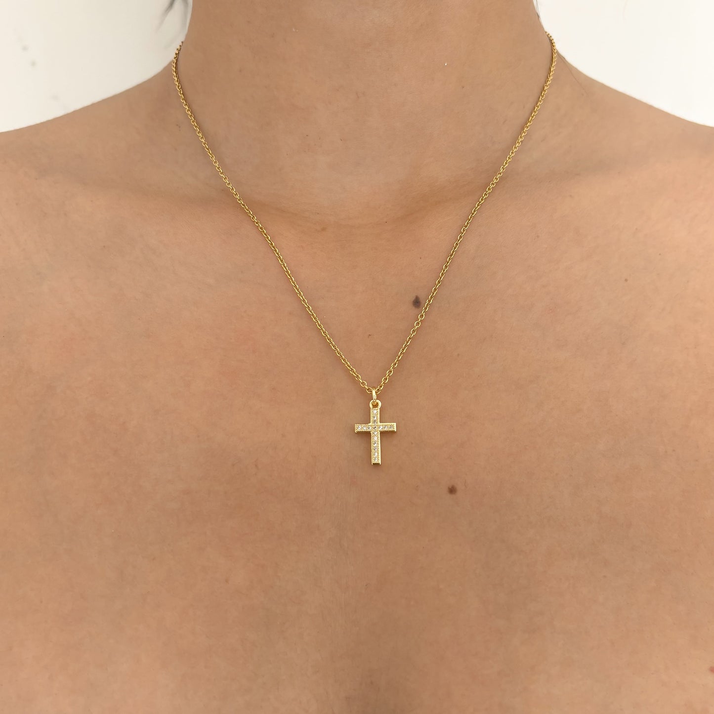 Cadena Cruz Circon
