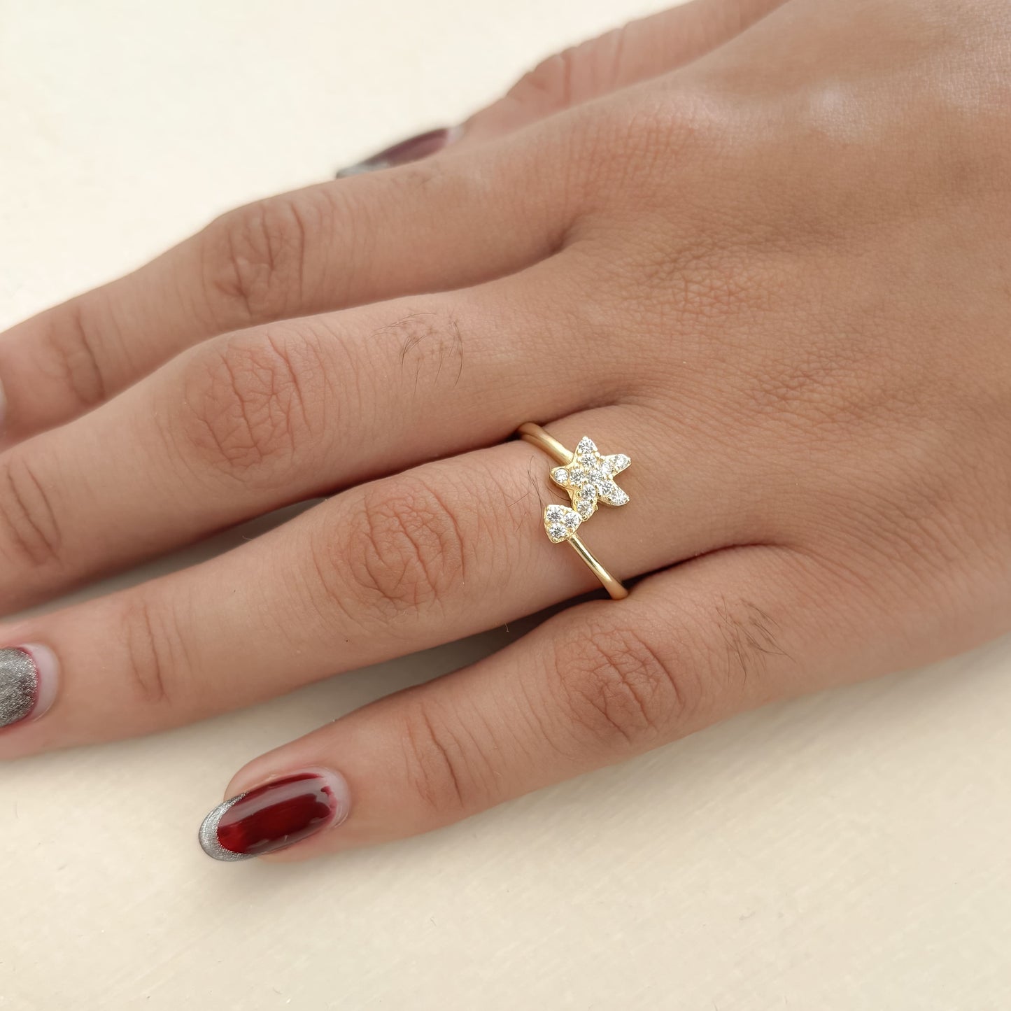 Anillo Estrella Cola Microcircon
