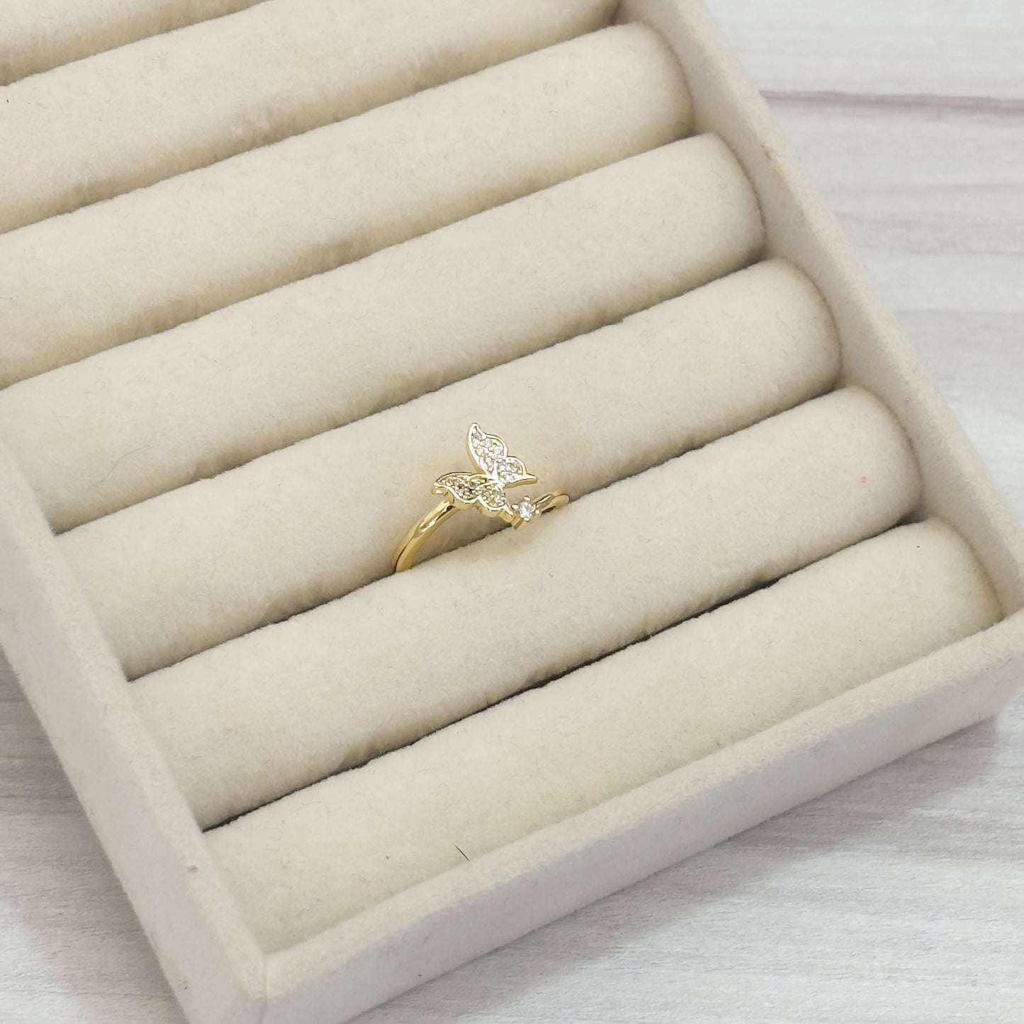 Anillo Mariposa Circon Punta