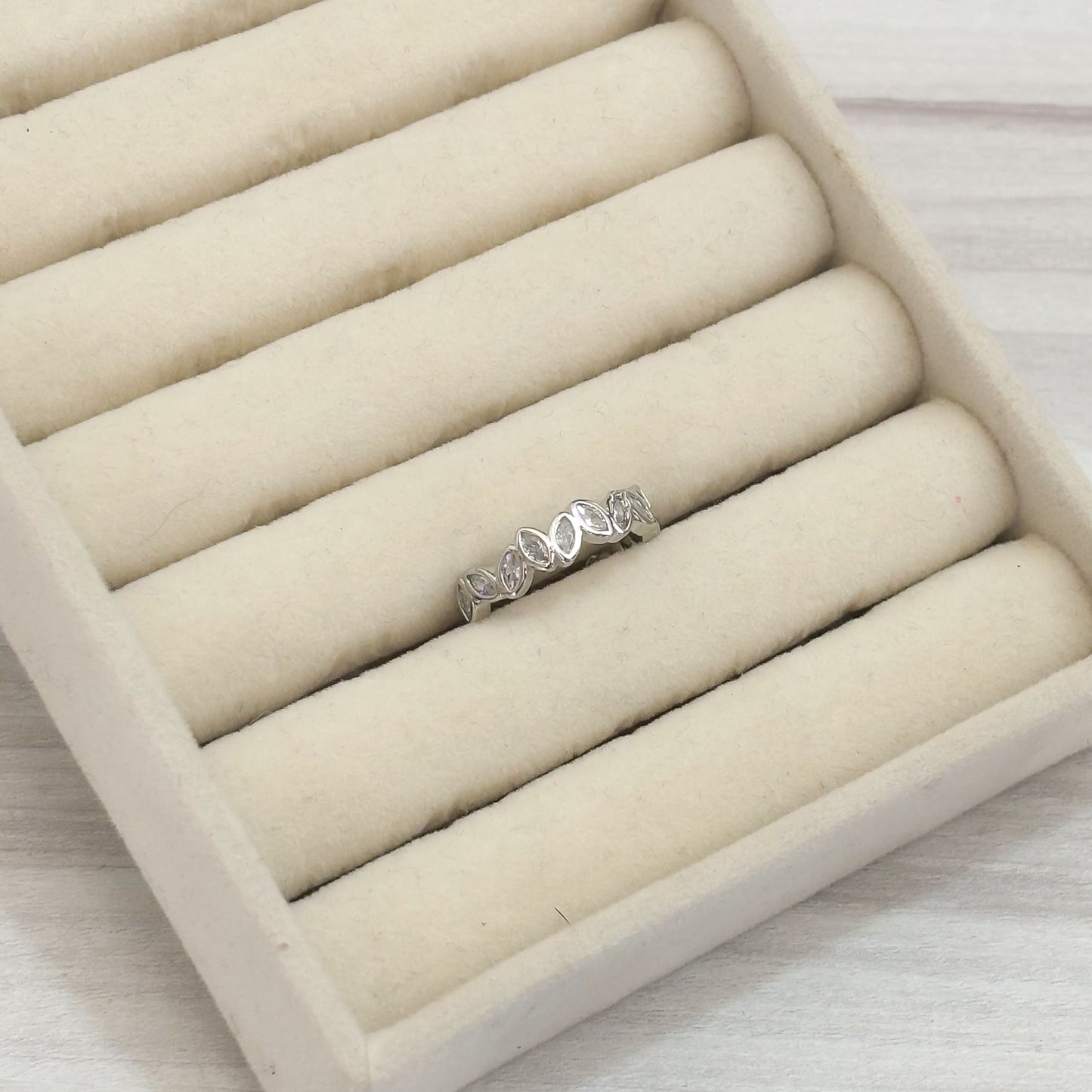 Anillo Hoja Continua