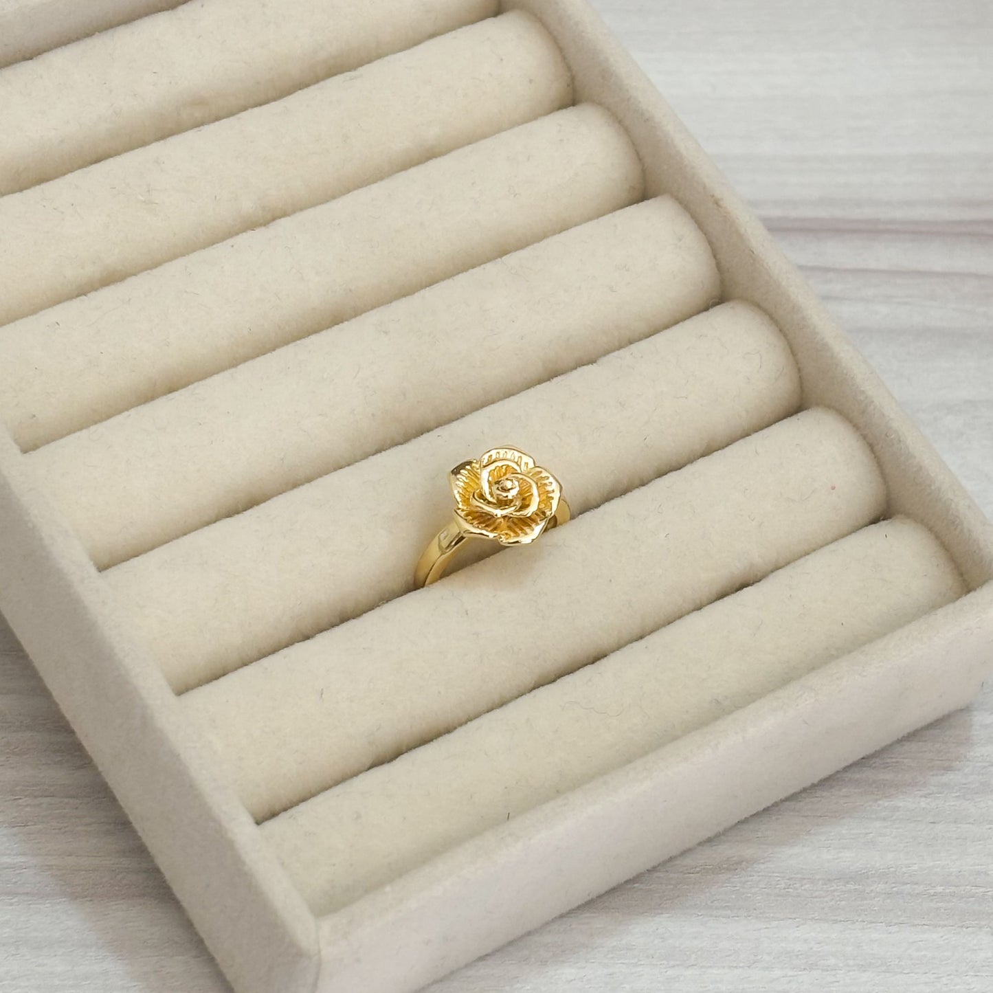 Anillo Rosa Rodinado