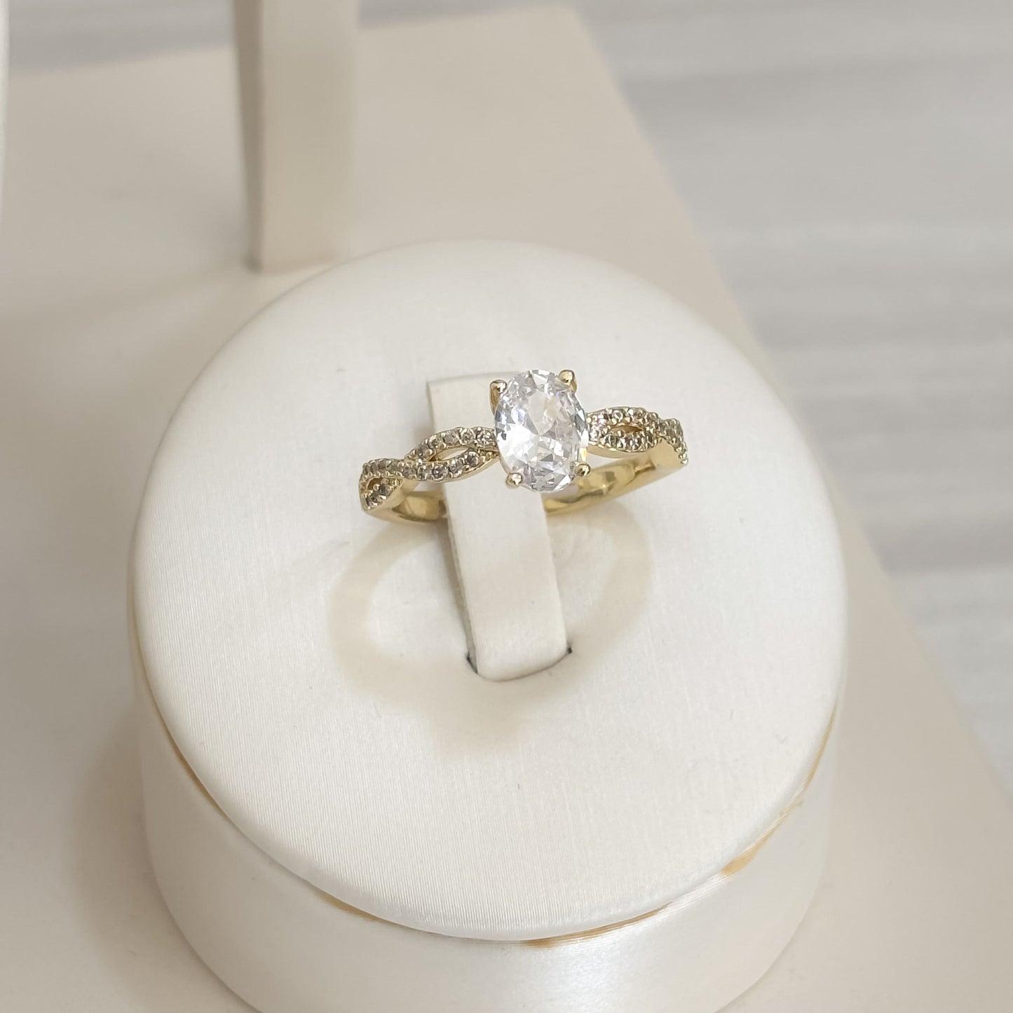 Anillo Compromiso Cristal Ovalo
