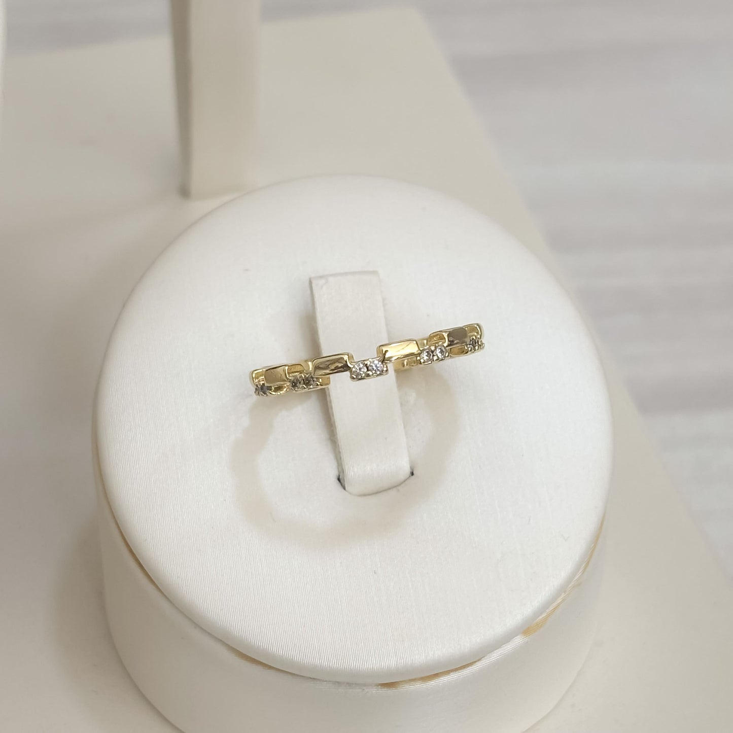 Anillo Escalon Simetrico
