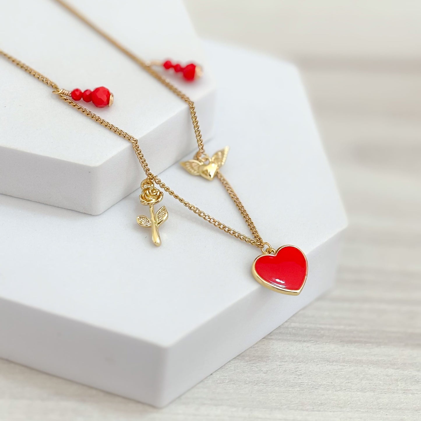 Cadena Multi Dijes Corazon Rojo