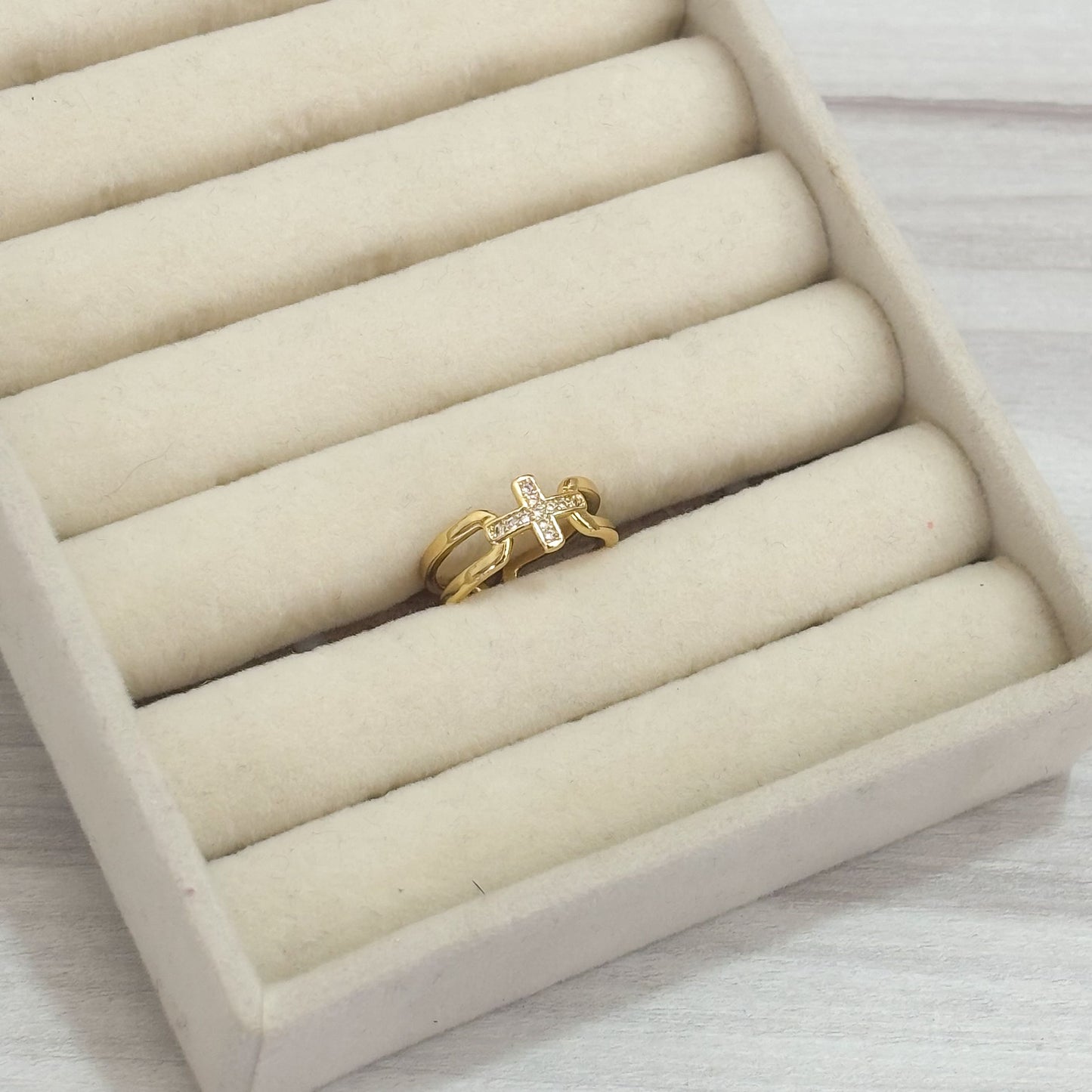 Anillo Cruz Circones Doble Agarre