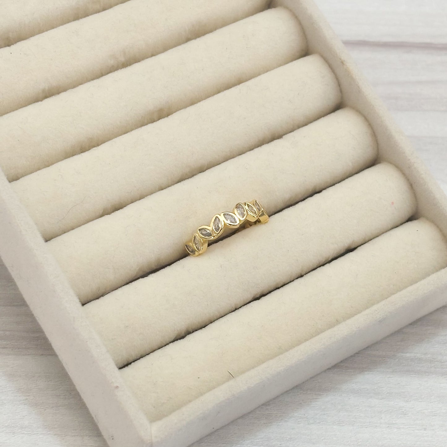 Anillo Hoja Continua