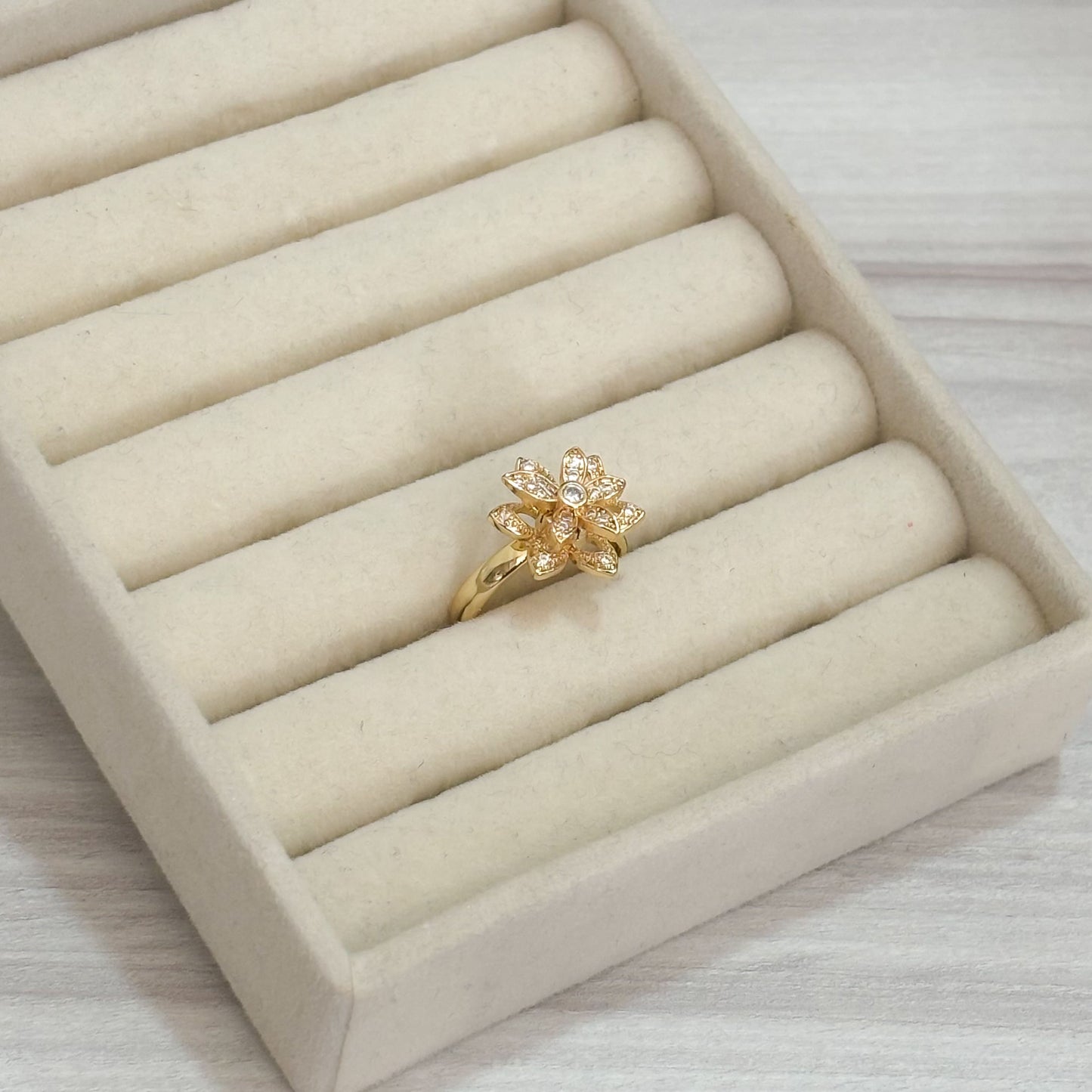 Anillo Flor 4 Hojas Antiestres