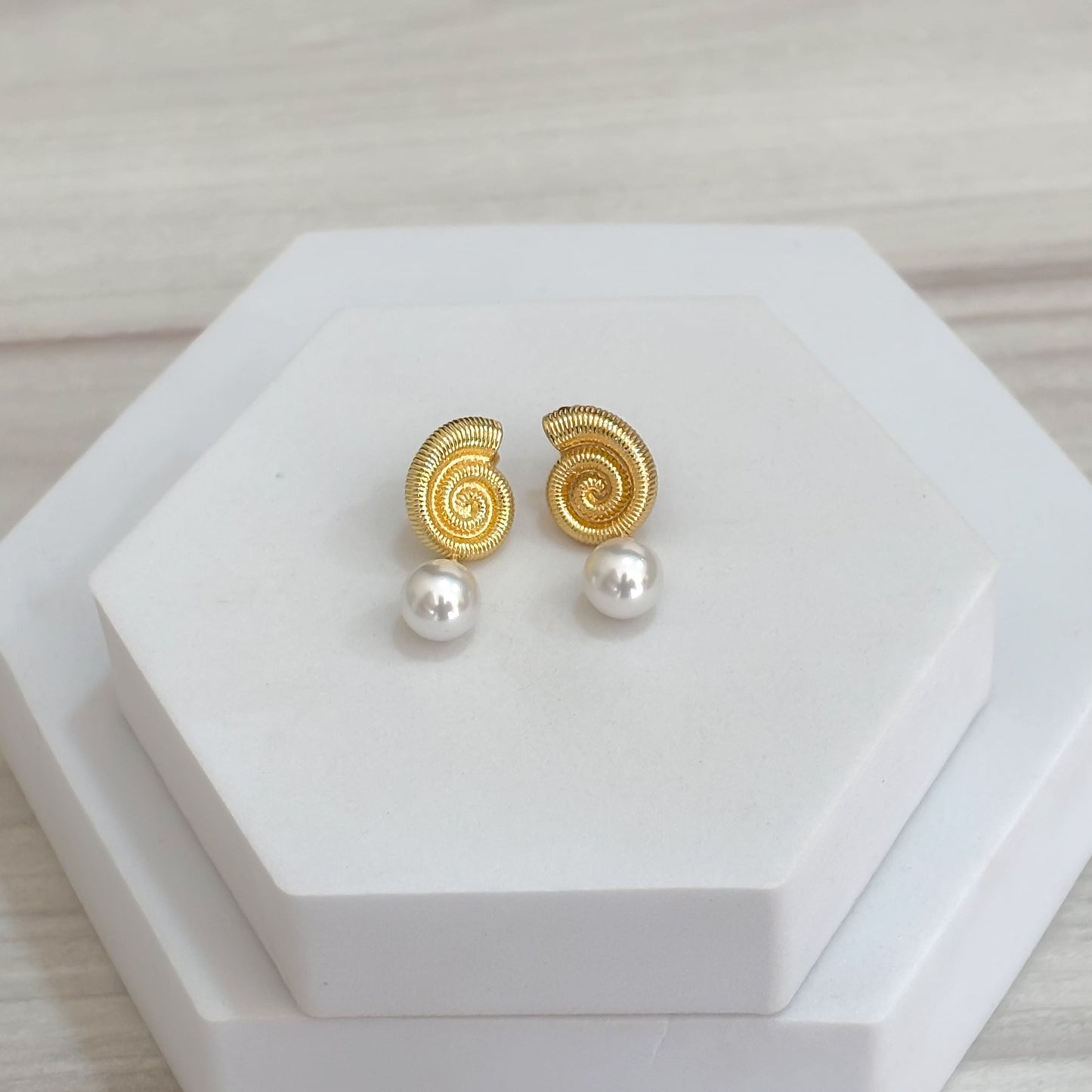 Topos Caracol Perla Colgante