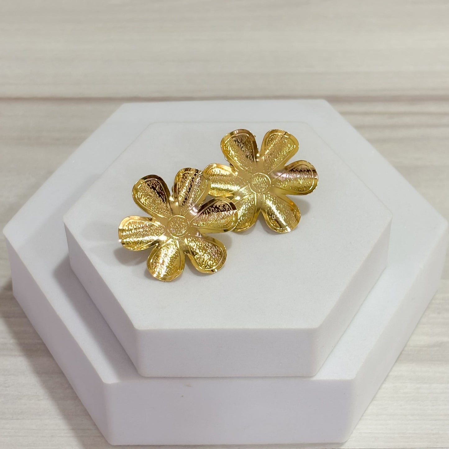 Topos Flor Petalos Bronce